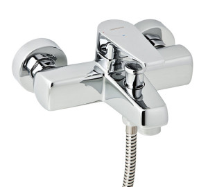 Single lever bath mixer with kit